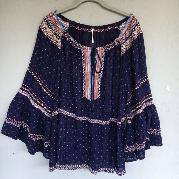 Free People Talia Top Women's M Embroidered Peasant Boho Bell Sleeve Blouse - Picture 2 of 16